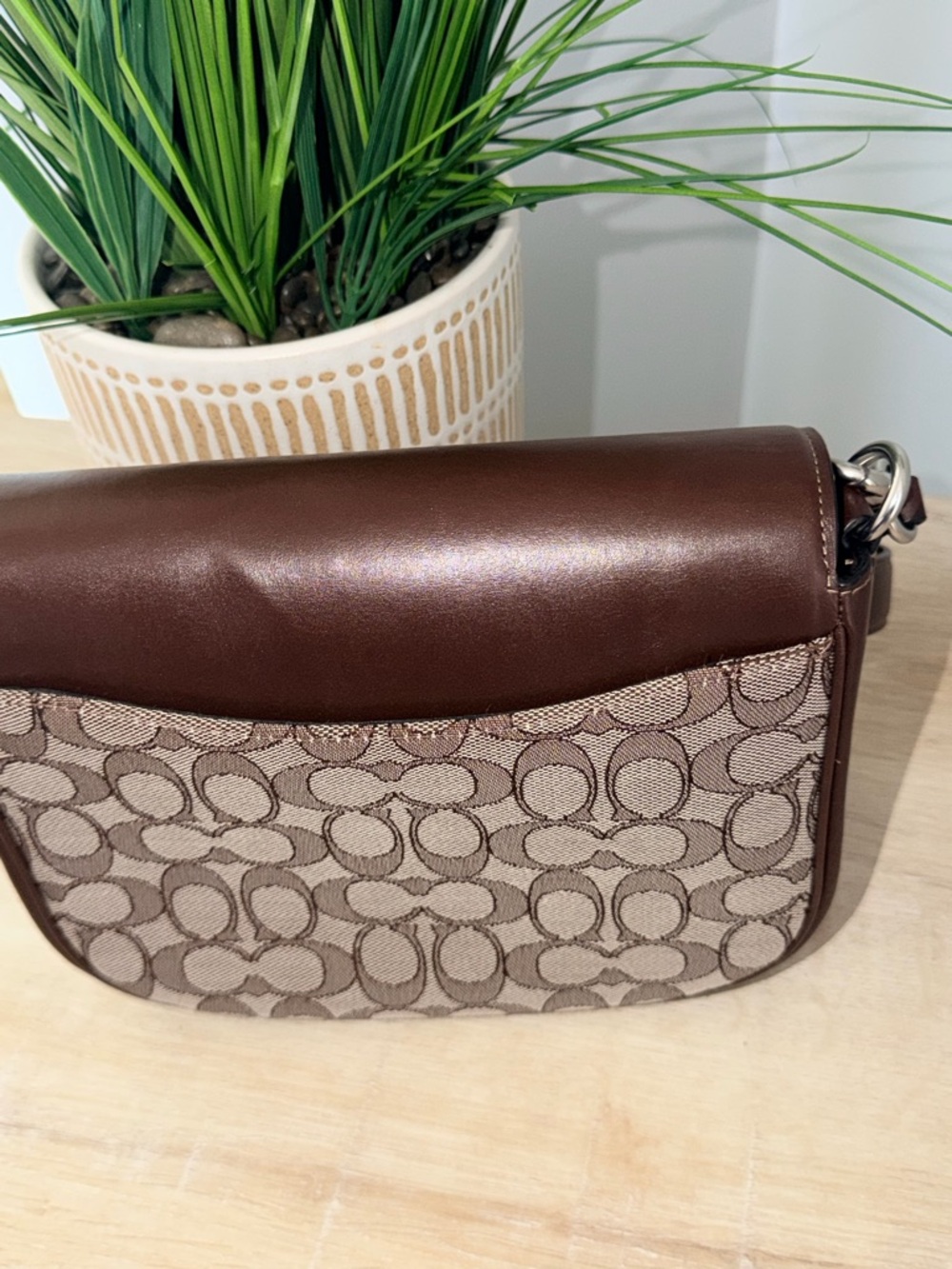 Coach (AUTHENTIC) NEVER USED Brown Signature Jacquard Saddle Crossbody - Picture 9 of 11